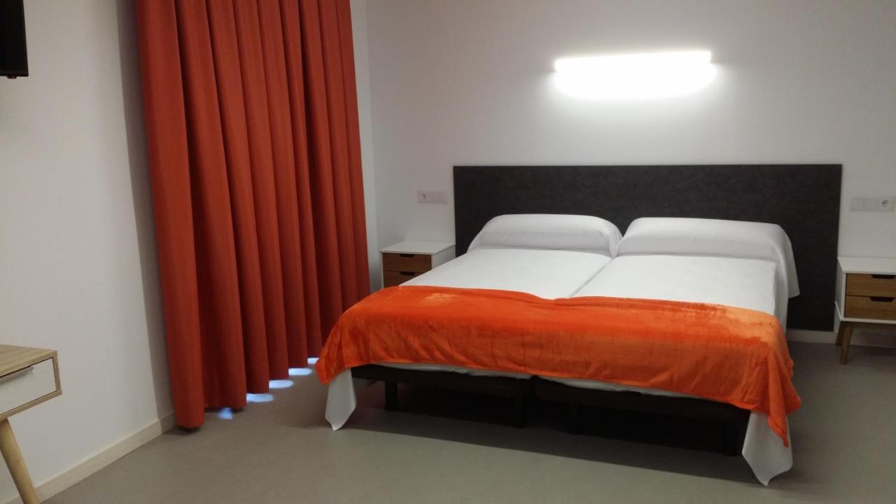 Epsilon Alcaniz Hotel Екстер'єр фото