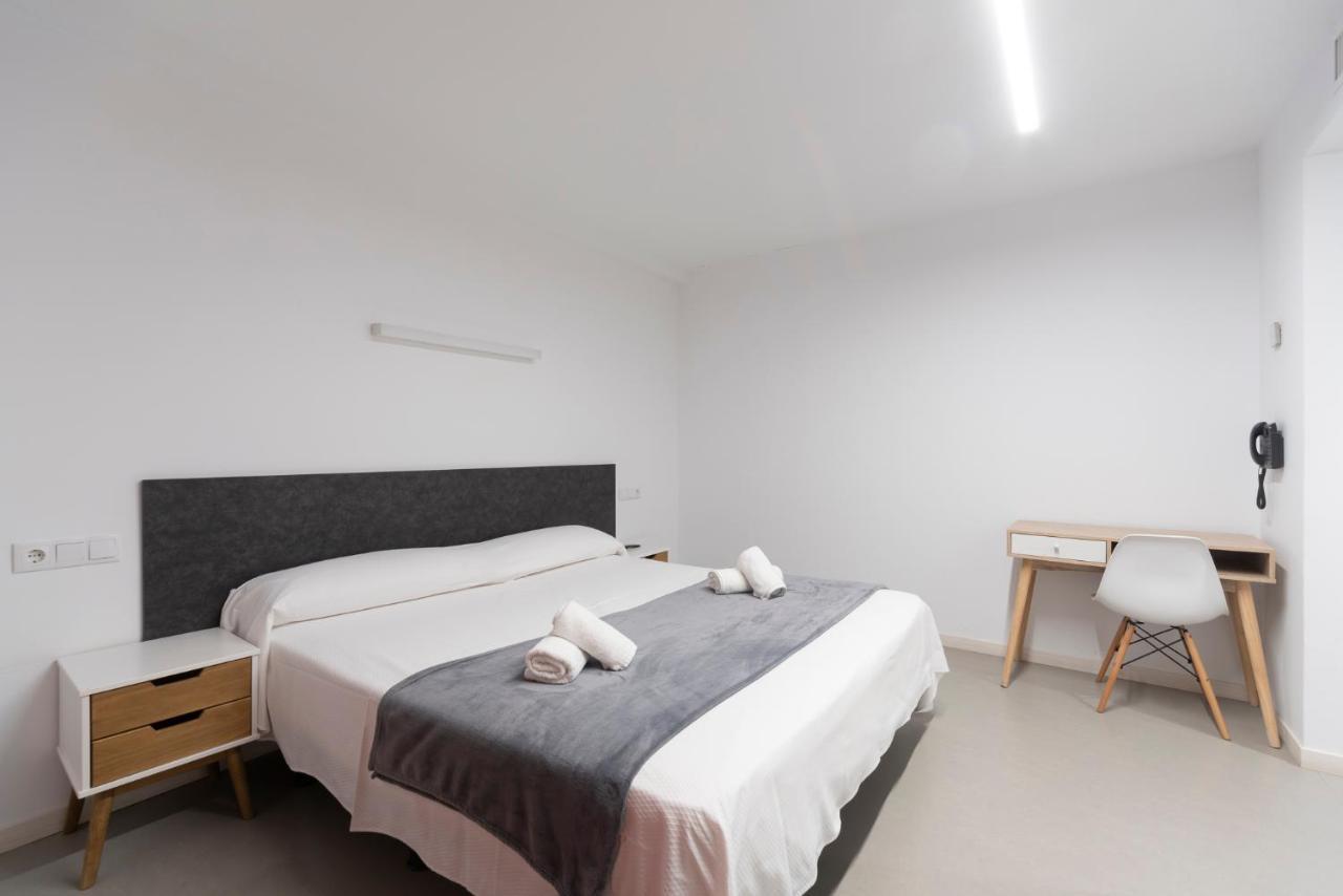 Epsilon Alcaniz Hotel Екстер'єр фото